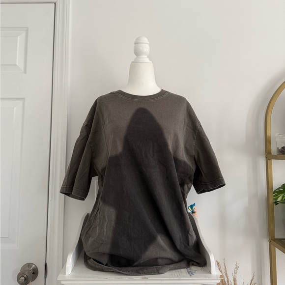 Aelfric Eden Charcoal Tee - Picture 1 of 8